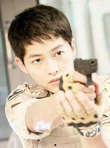 宋仲基家庭背景曝光,豪门出身，星途璀璨